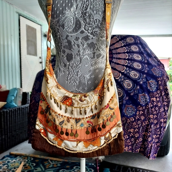 CHATEAU-Purse Tan/Orange - Picture 4 of 5